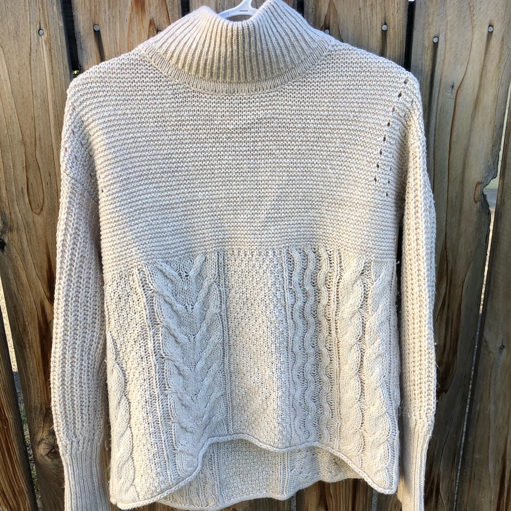 Simply Vera Wang Cream Turtleneck Sweater - Women’s Size Small